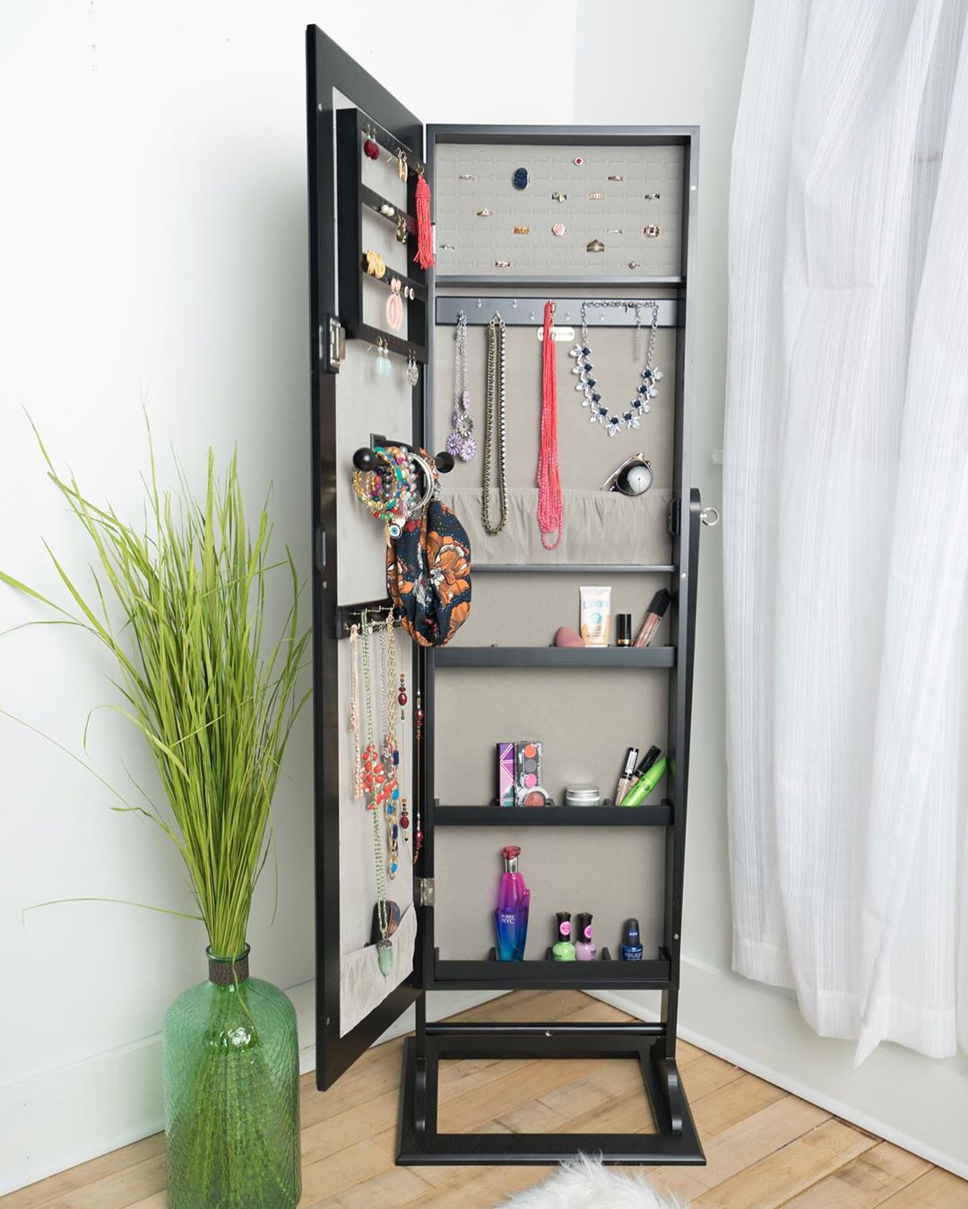 16 Clever Hidden Bedroom Storage Ideas, Extra Space Storage