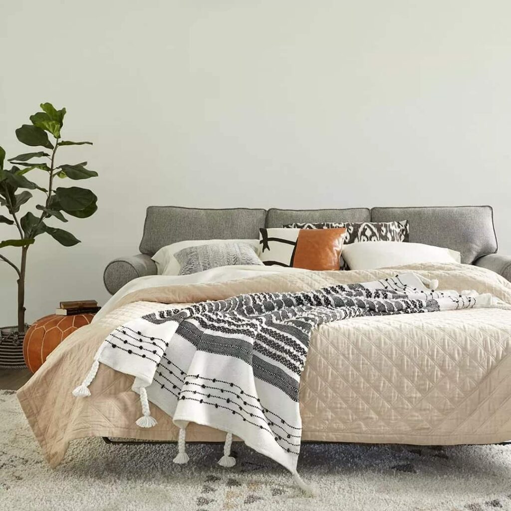 19 Hidden Living Room Storage Ideas | Extra Space Storage