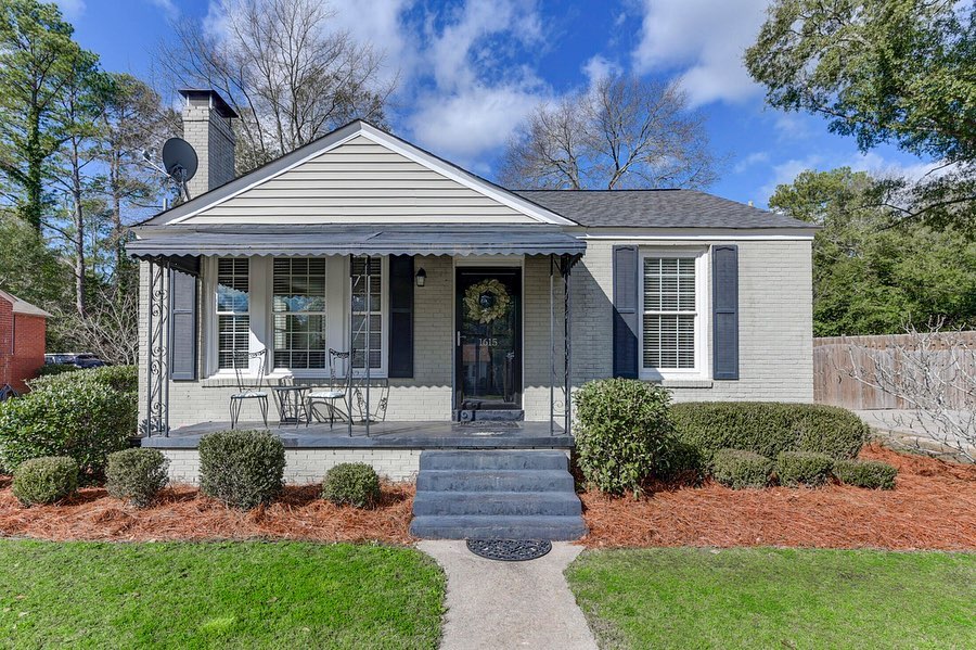 Small Gray Bungalow in Forest Acres Suburb of Columbia, SC. Photo by Instagram user @workwithwalsh