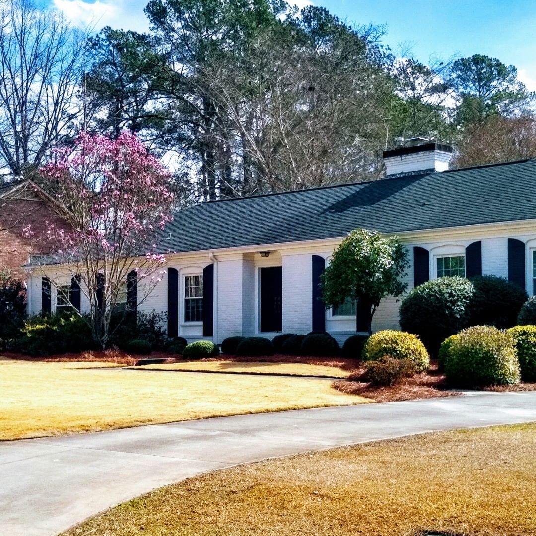 White Ranch Style Home in Seven Oaks Suburb in Columbia, SC. Photo by Instagram user @mkwood5719