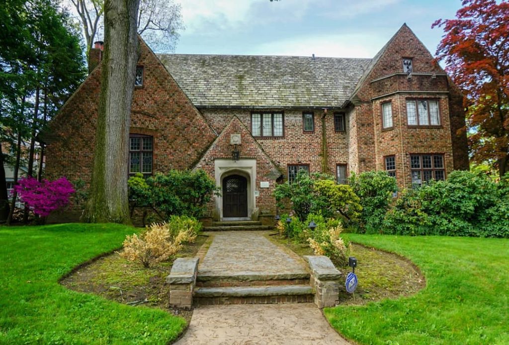 5 Safe, Affordable Neighborhoods in Newark Extra Space Storage