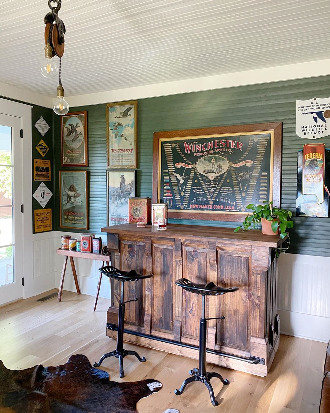 Simple Farmhouse Bar Look in an Outdoor Shed. Photo by Instagram user @farmhouse4010