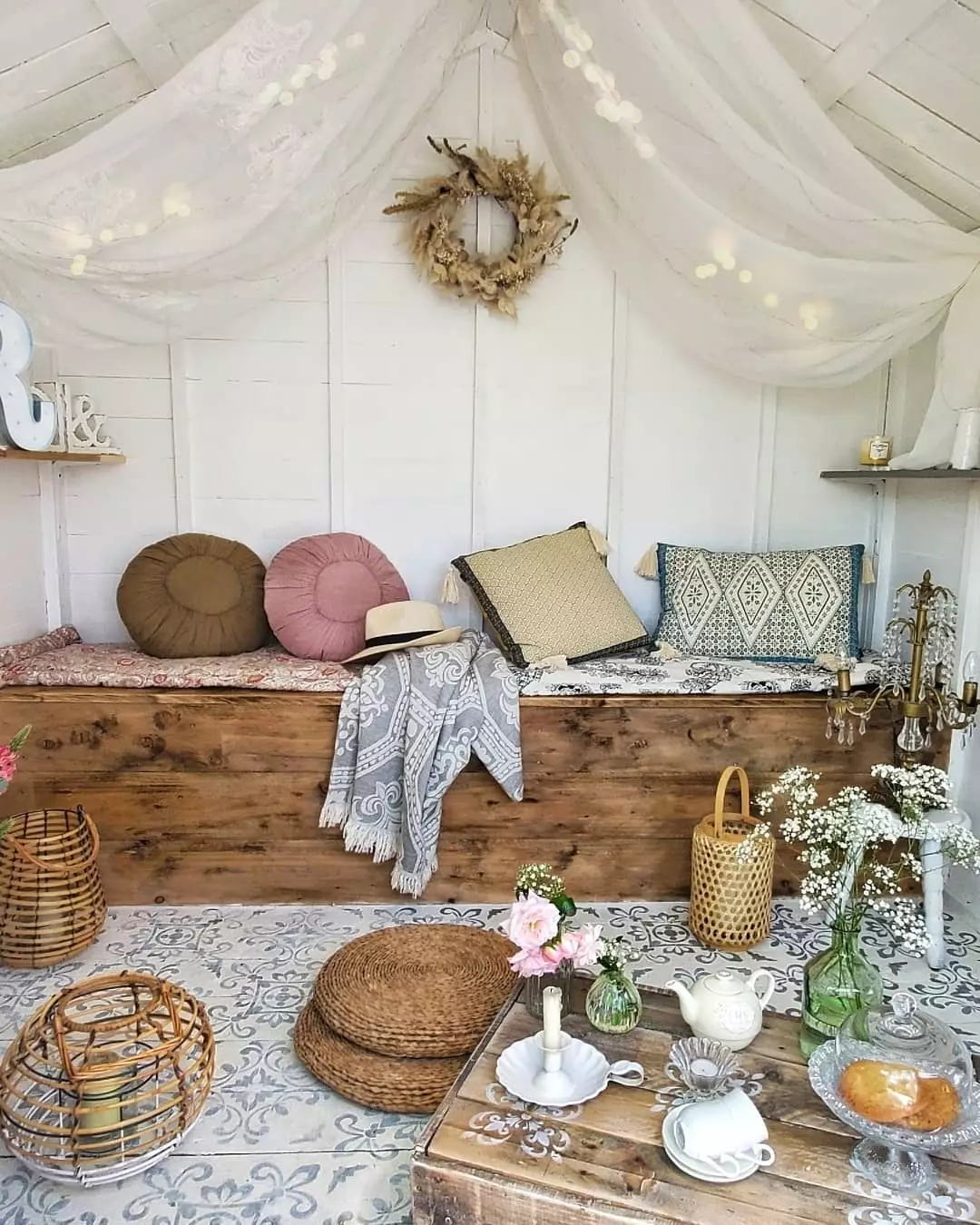 How Can I Make my She Shed Cozy and Comfortable? Décor and Furnishing Ideas