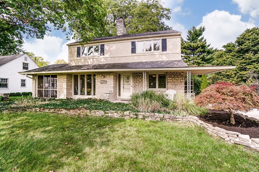 Older Craftsman Style Home in Upper Arlington, Columbus. Photo by Instagram user @myohiohome