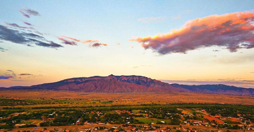 Photo of the Hills in Rio Rancho, NM at Sunset. Photo by Instagram user @rio_rancho_nm