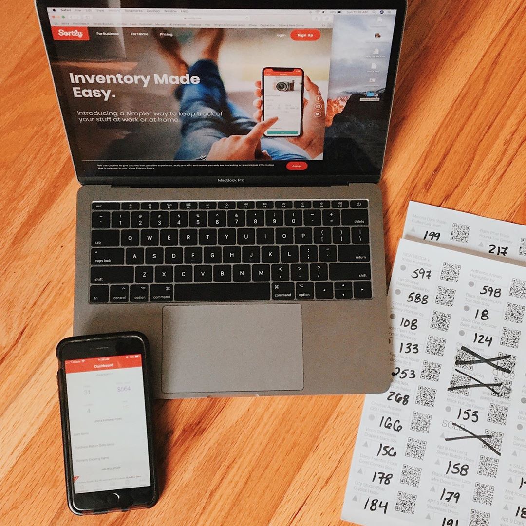 Laptop and Phone Running the Sortly App. Photo by Instagram user @discountfashionbabe