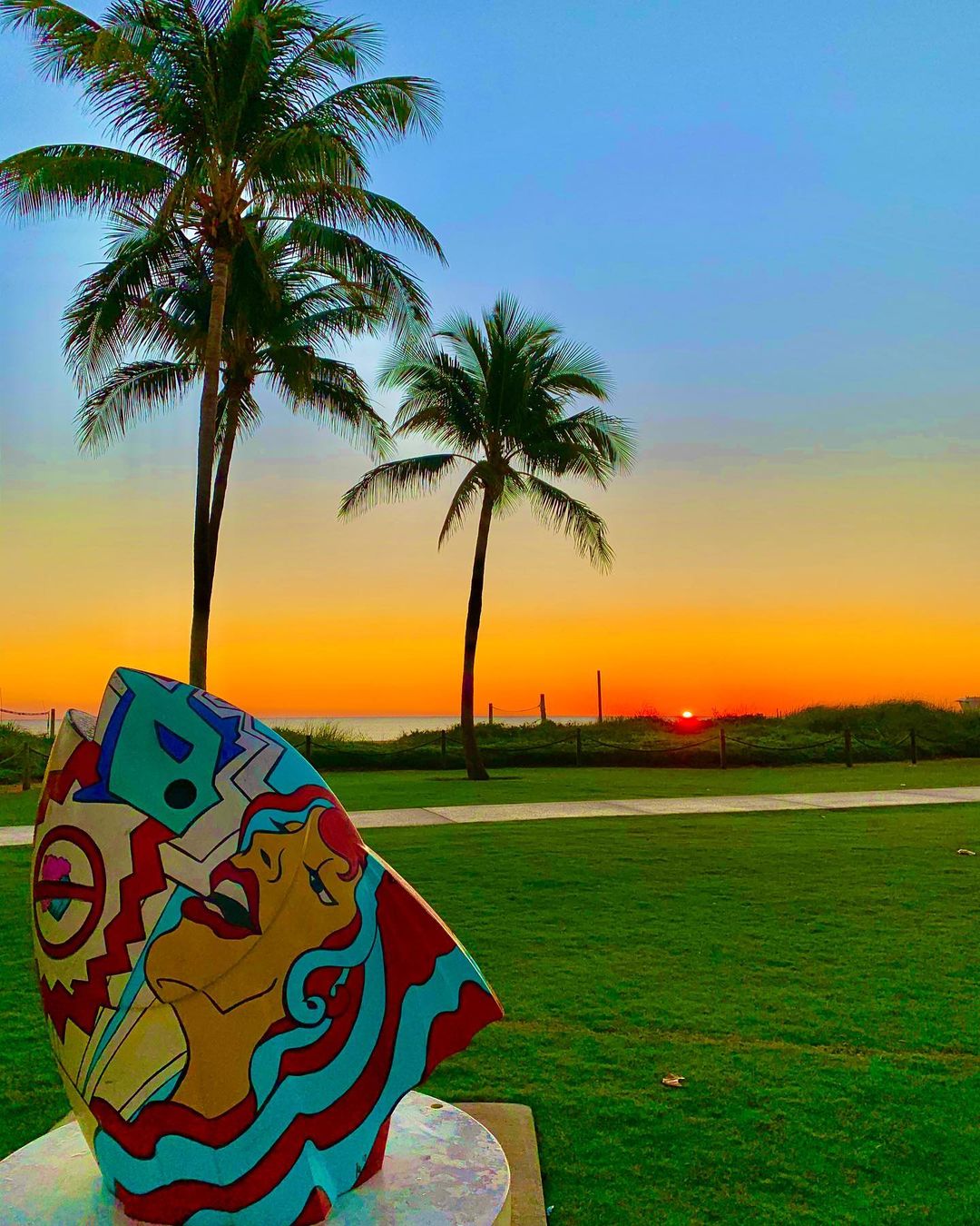 Pompano Beach Park at Sunset. Photo by Instagram user @rachelheather22