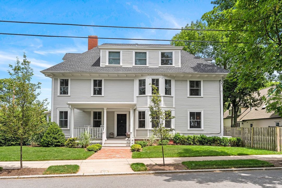 A view of the front of a Wayland providence home. @mottandchace