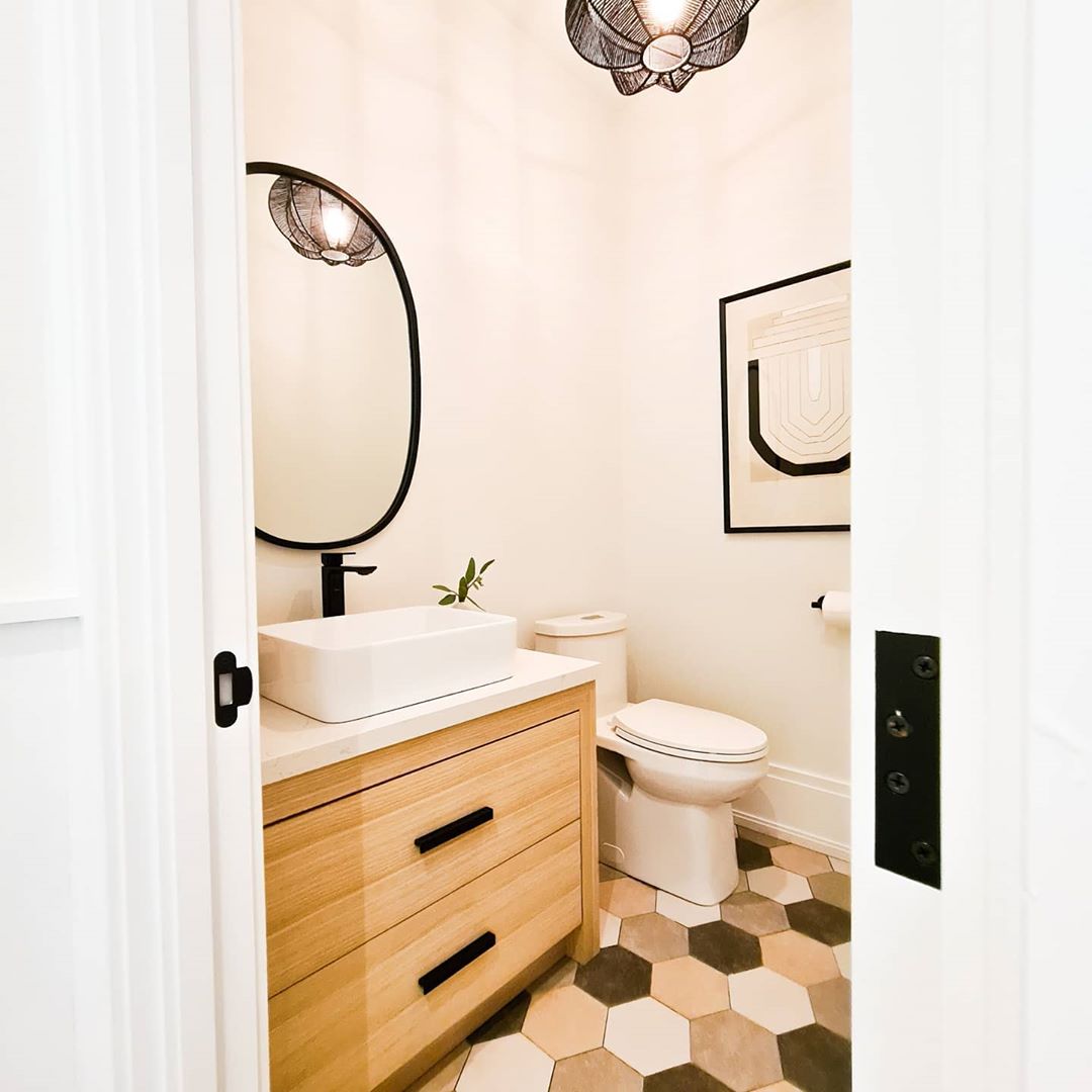 Bathroom with underfloor heating. Photo by Instagram user @magnoliafinehomes