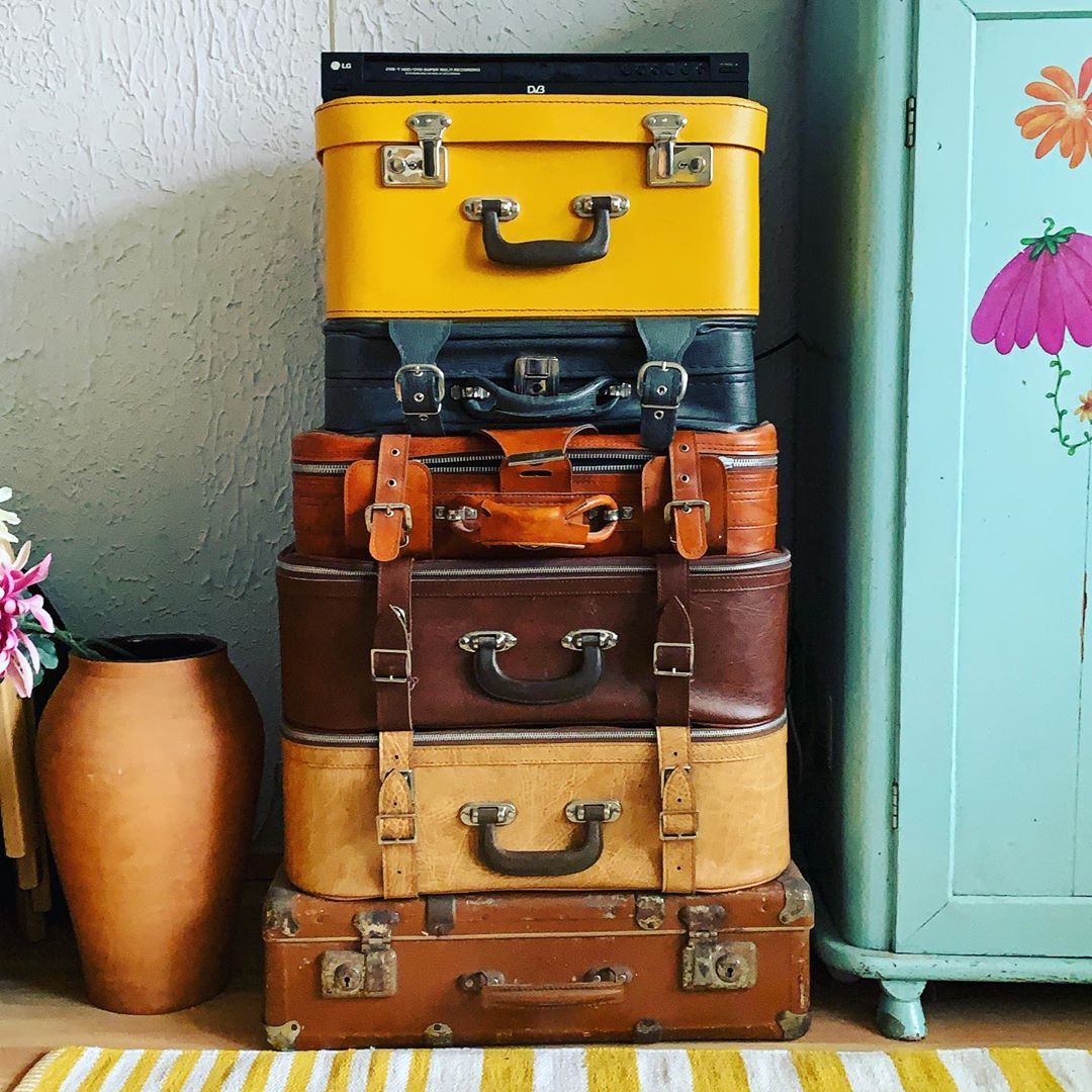 Old Suitcases Stacked Up. Photo by Instagram user @lifeandcircus