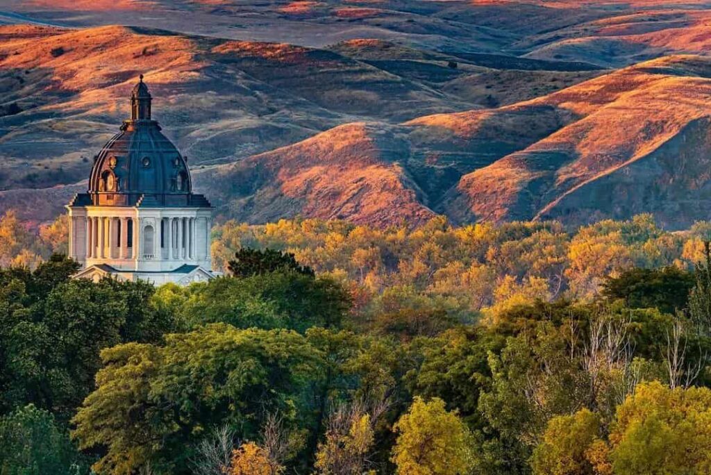 Should You Relocate for Retirement? Extra Space Storage