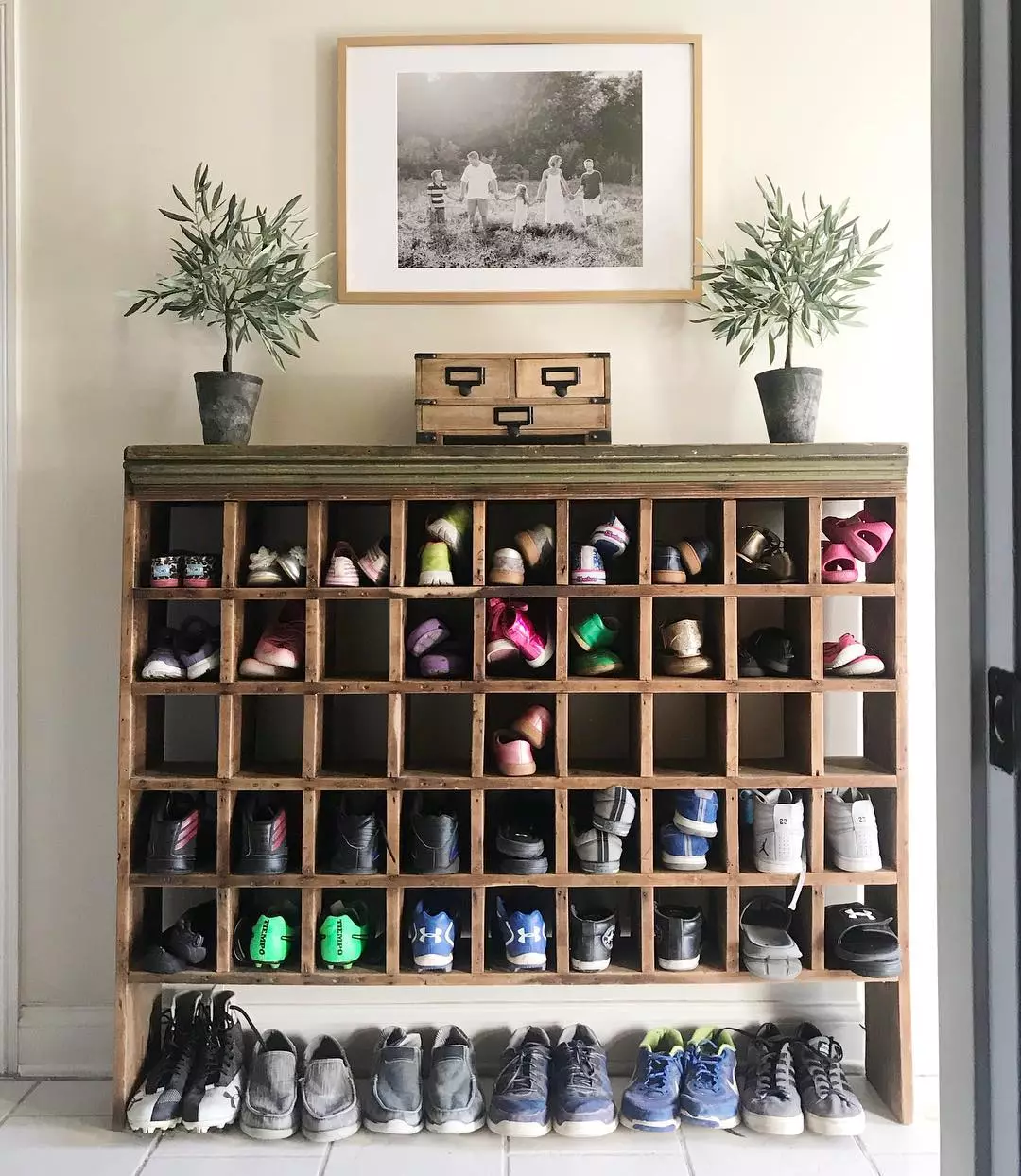 36 Clever Shoe Storage Ideas to Tidy Up Small Spaces