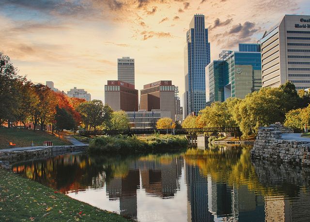 Omaha, NE skyline. Photo by @edperez.photos