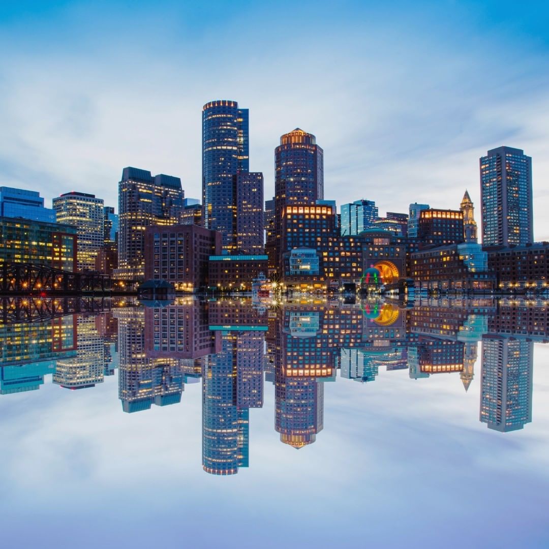 Boston, MA skyline. Photo by Instagram user @stayforlong