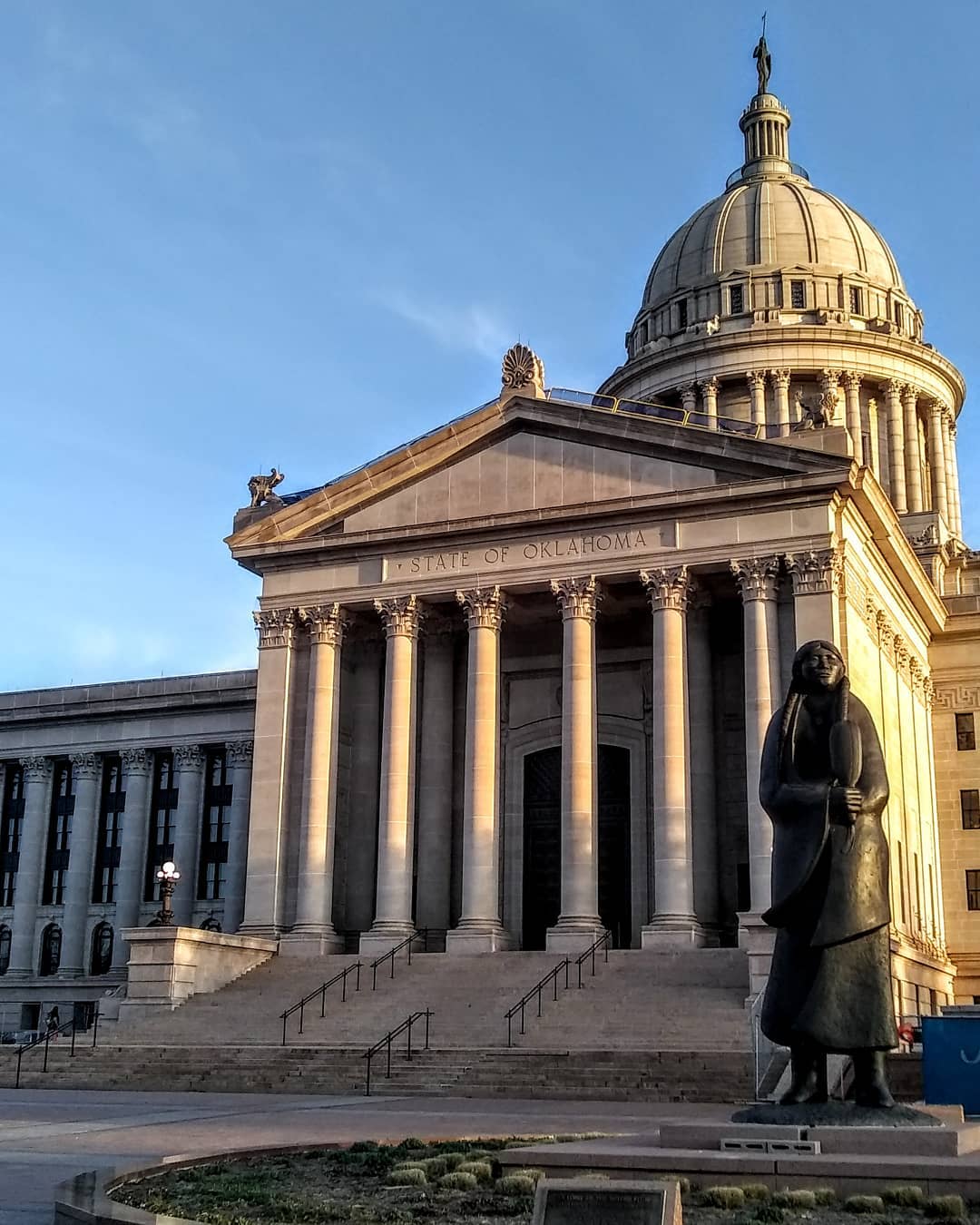 The Oklahoma State Capitol Building in Oklahoma City. Photo by Instagram User @lifeslittebeauty