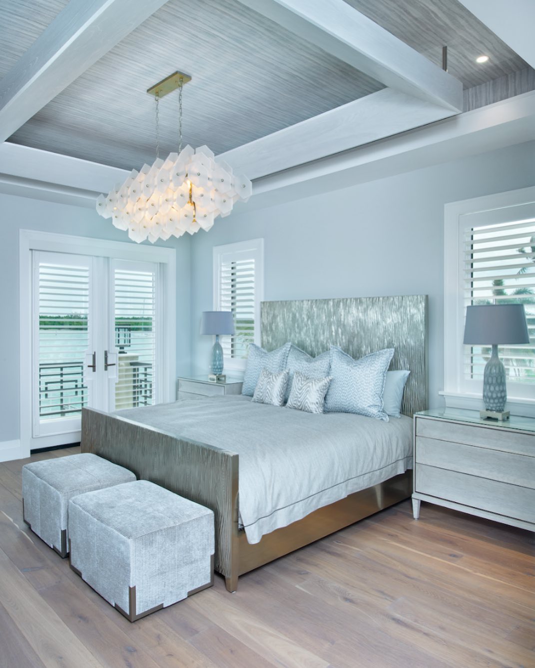 Define Sea bream Institute whats the best paint for a bedroom Portico