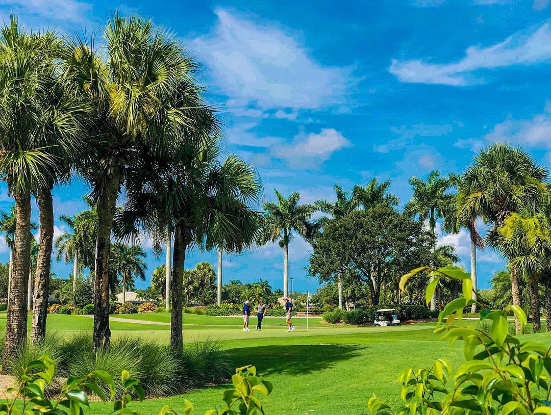 People Playing Golf at the Heritage Palms Golf Course. Photo by Instagram user @hpgolfandcountryclub