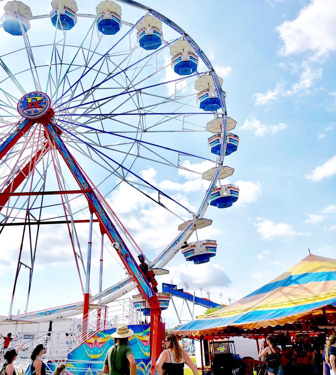 Ferris Wheel at the Southwest Florida Lee County Fair. Photo by Instagram user @bethanythe_b_o_s_s