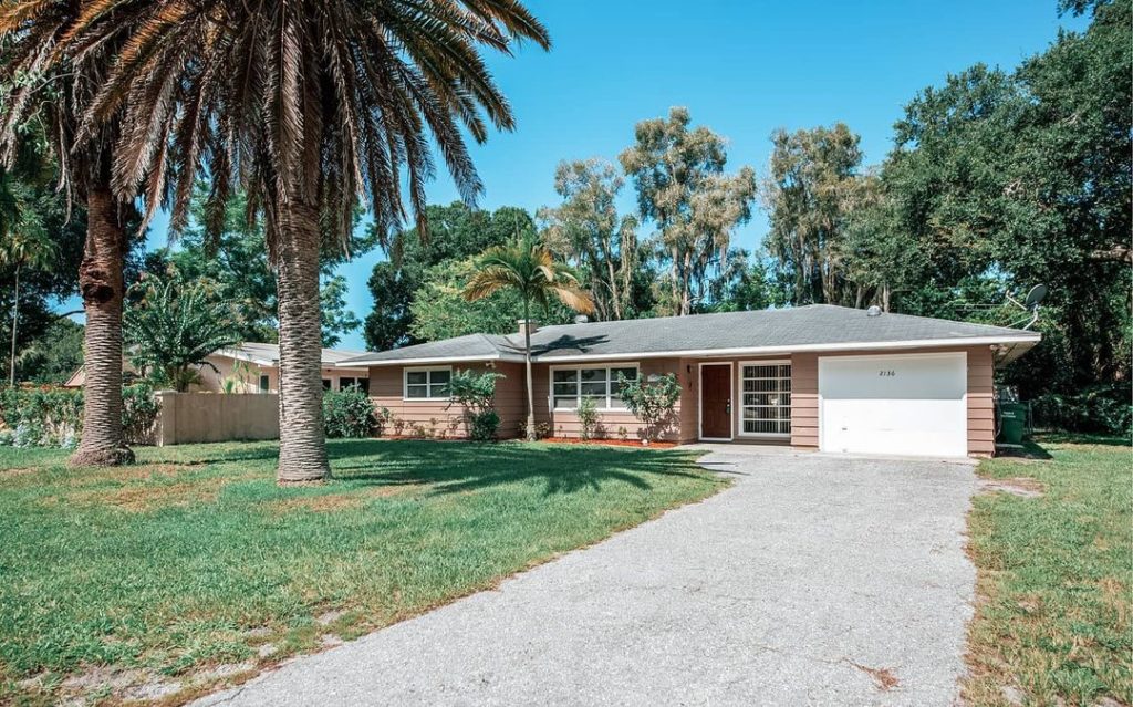 5 Best Sarasota Neighborhoods for Families in 2023 Extra Space Storage