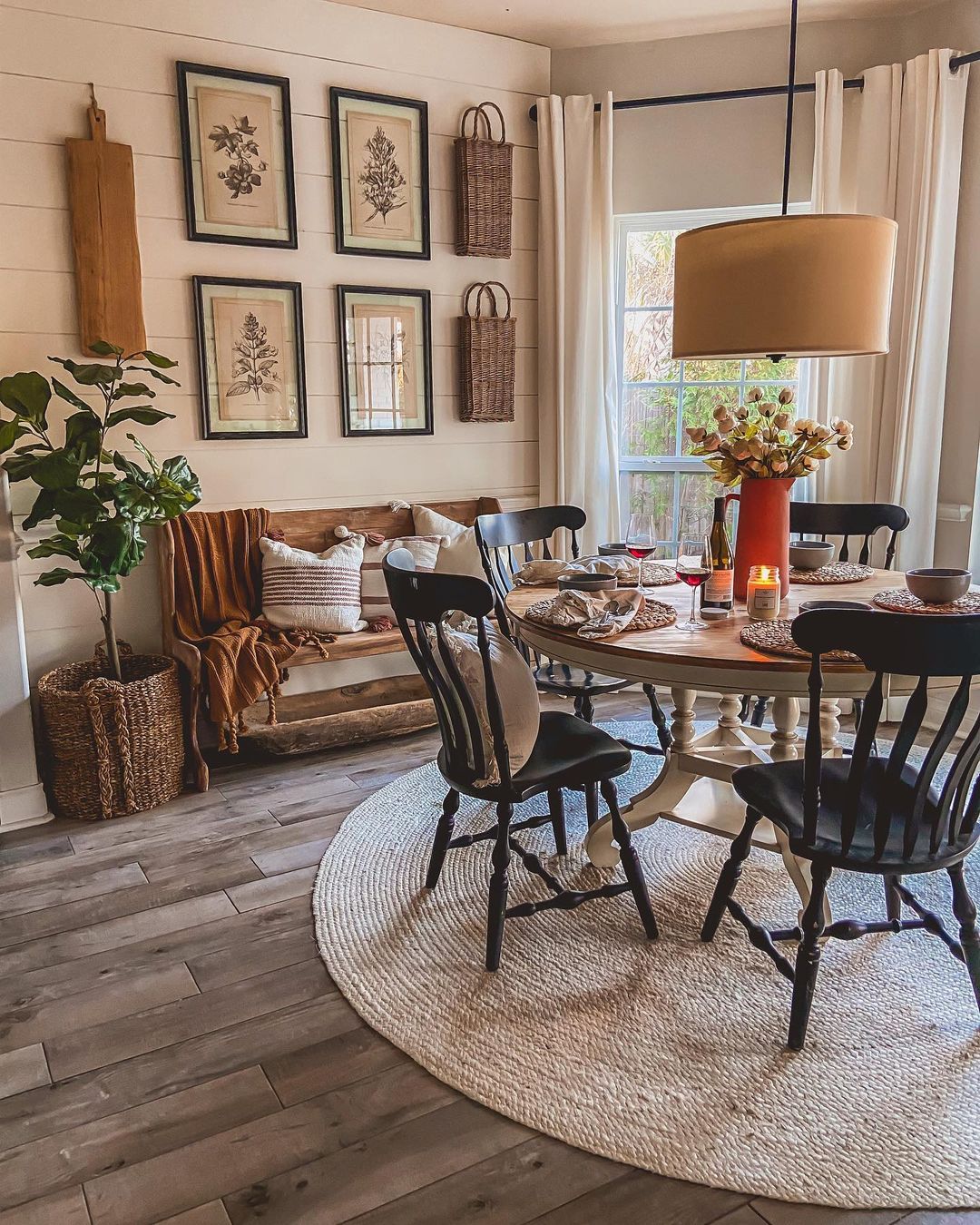 Cottagecore Inspired Dining Room. Photo by Instagram user @lifebyleanna