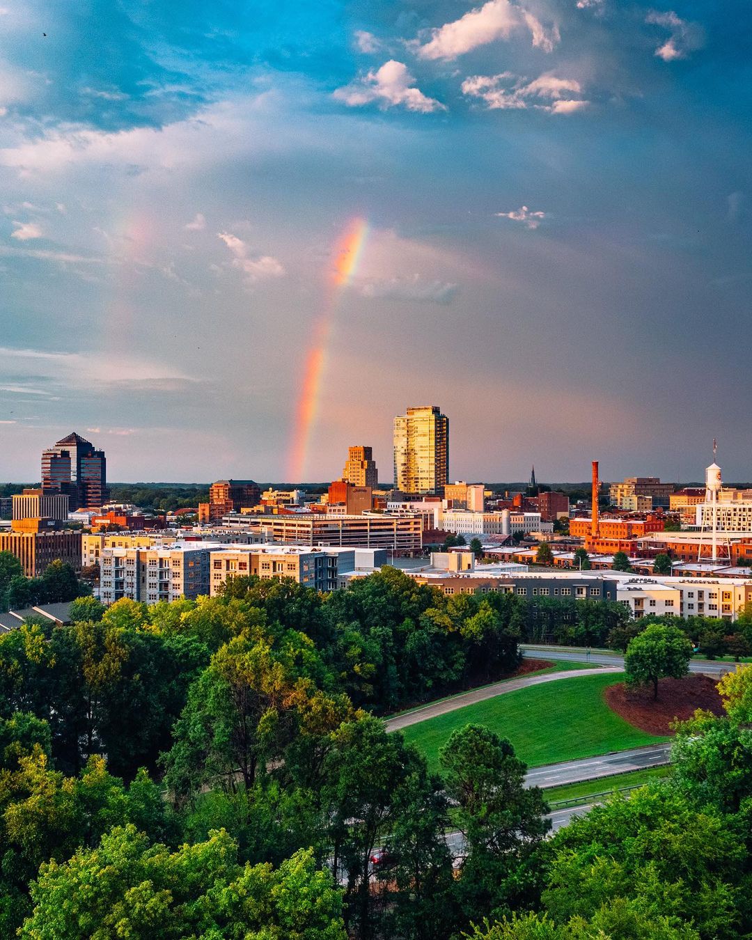 Downtown Durham, NV with Rainbow Visible. Photo by Instagram user @estlinhaiss
