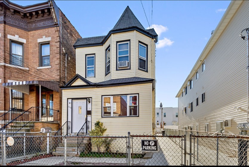 Two Story Sincle Family Home in Parkchester, New York. Photo by Instagram user @jessy_nycre