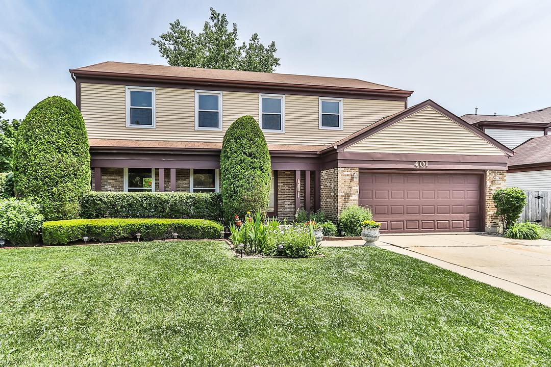 Four Bedroom Home in Buffalo Grove, IL. Photo by Instagram user @robin.chessick_sells_homes