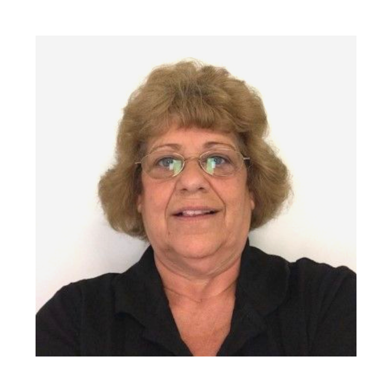 Headshot of JoAnn Curcio, Extra Space Storage Customer Care Winner