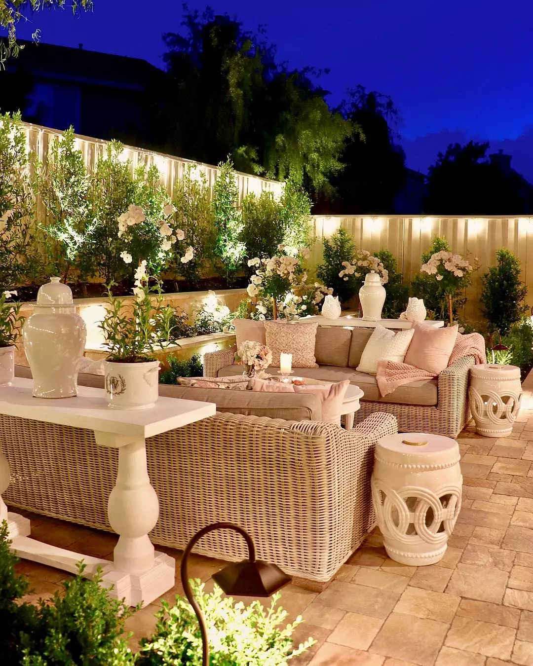 24 ideas for designing a backyard party space | extra space storage