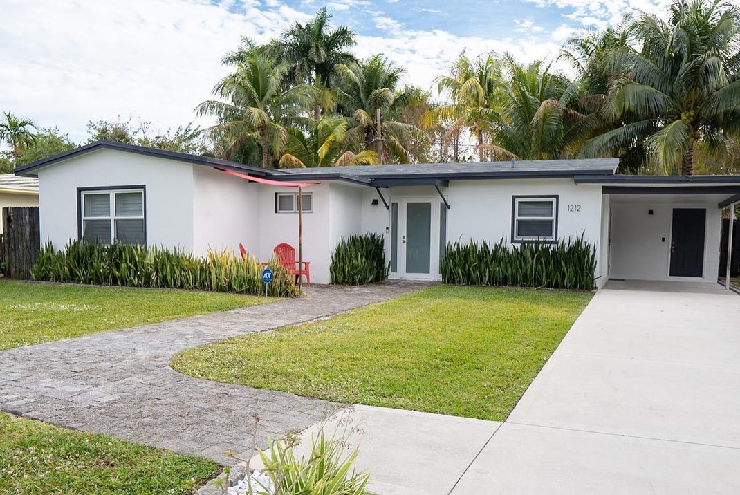 Traditional Ranch Style Home in River Oaks, Fort Lauderdale. Photo by Instagram user @omarito