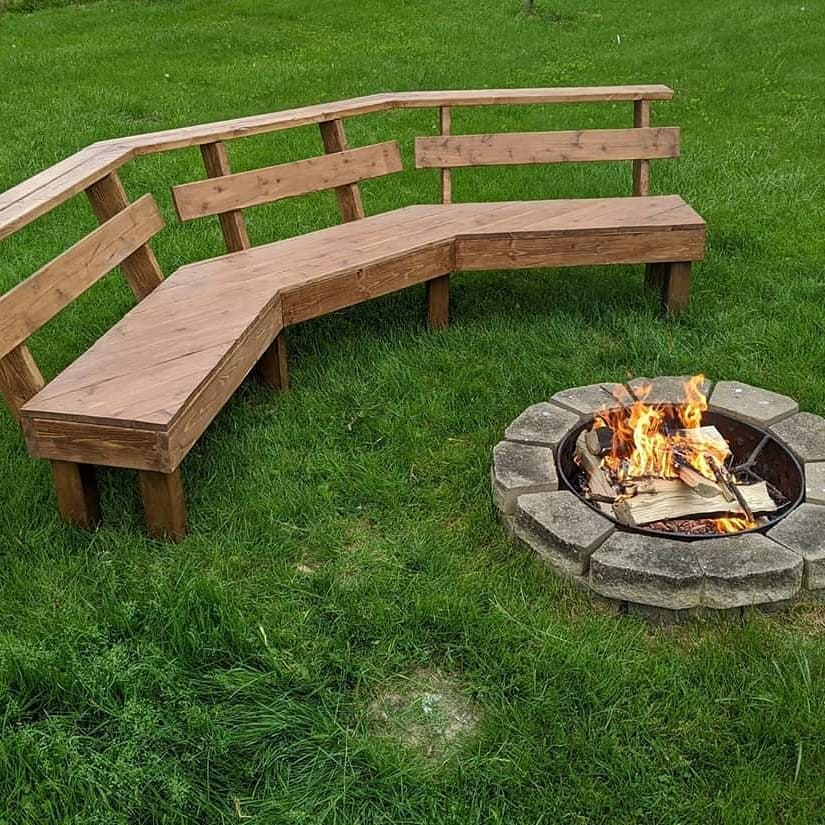 Fireside Bench near a Fire Pit. Photo by Instagram user @mmadswoodshop