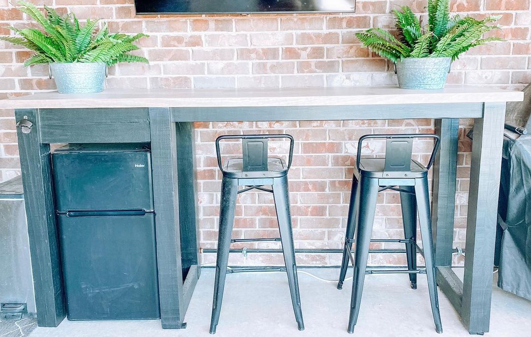 Outdoor bar Table with Minifridge. Photo by Instagram user @ourpolishedhome