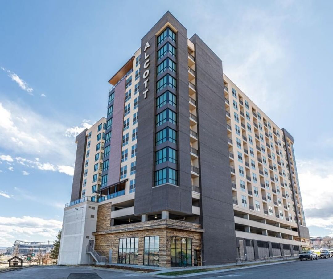 Exterior Photo of the Alcott Apartment Building in Jefferson Park, Denver. Photo by Instagram user @alcottdenver