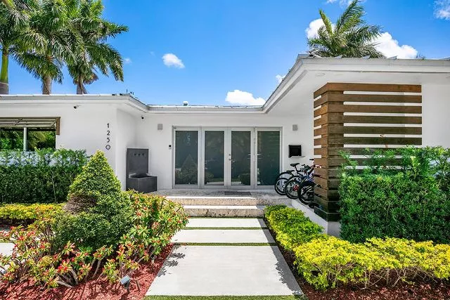 Updated New Home in Bay Harbor Islands, Miami. Photo by Instagram user @thecarrollgroup