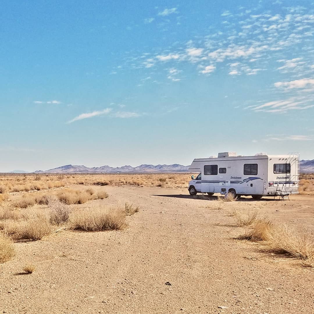 RV Out in the Desert. Photo by Instagram user @opteapot