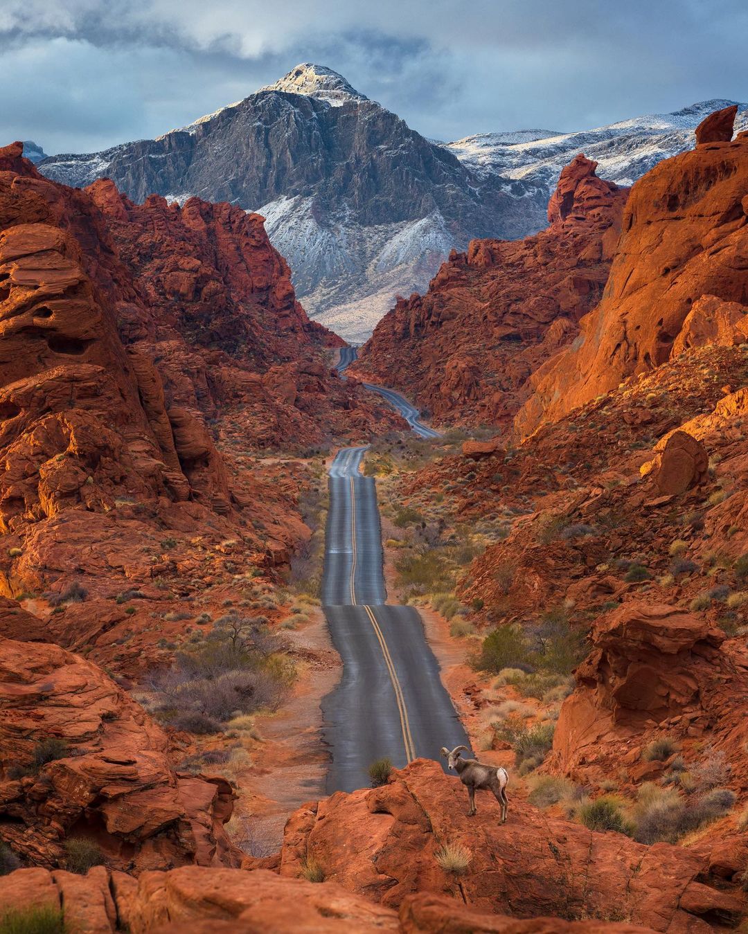 Photo of Valley of Fire State Park. Photo by Instagram user @christopherballadarez