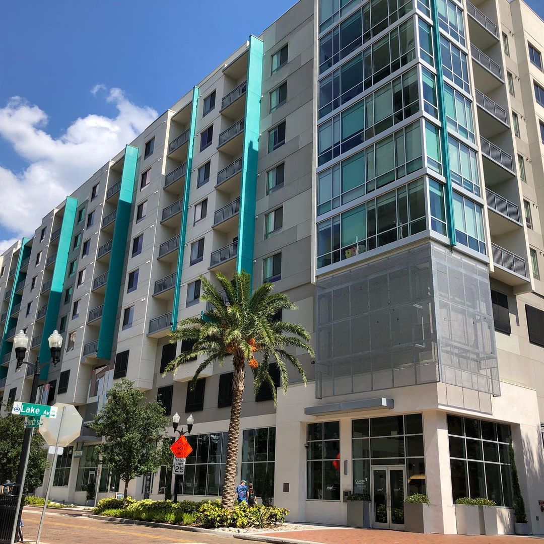 Contemporary apartment in Central Business District neighborhood of Orlando, FL. Photo by Instagram user @downtowndosenrealestate.