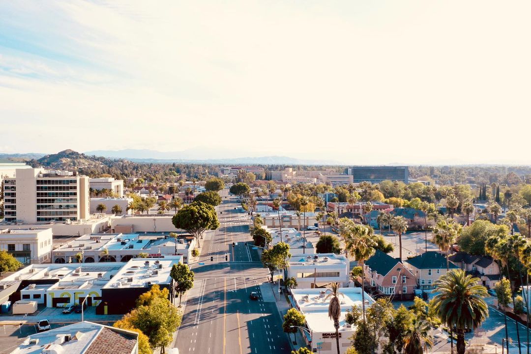 A quiet Downtown Riverside during 2020. Photo by Instagram user @a_razzo.