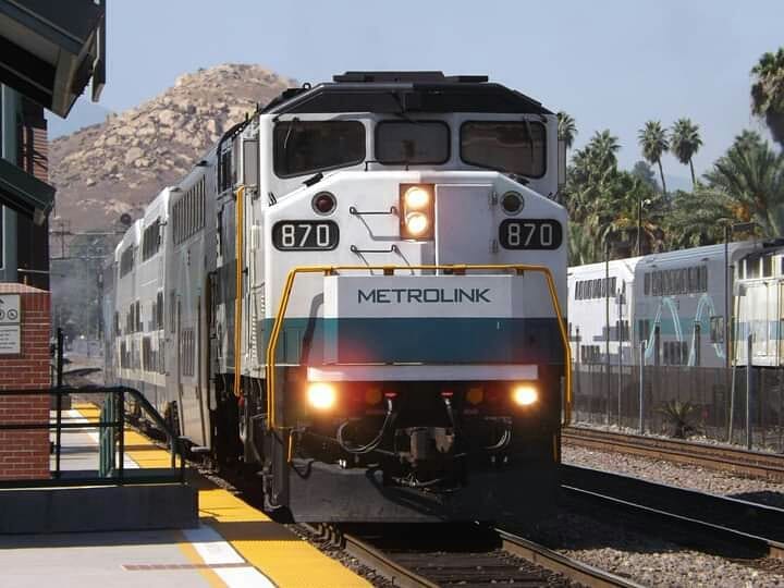 Metrolink train in Riverside, CA. Photo by Instagram user @ravenhawk6910.