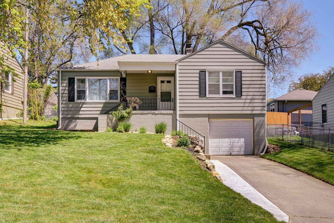 Single Story Single Family Home in Aksarben, Omaha. Photo by Instagram user @omaharealtor