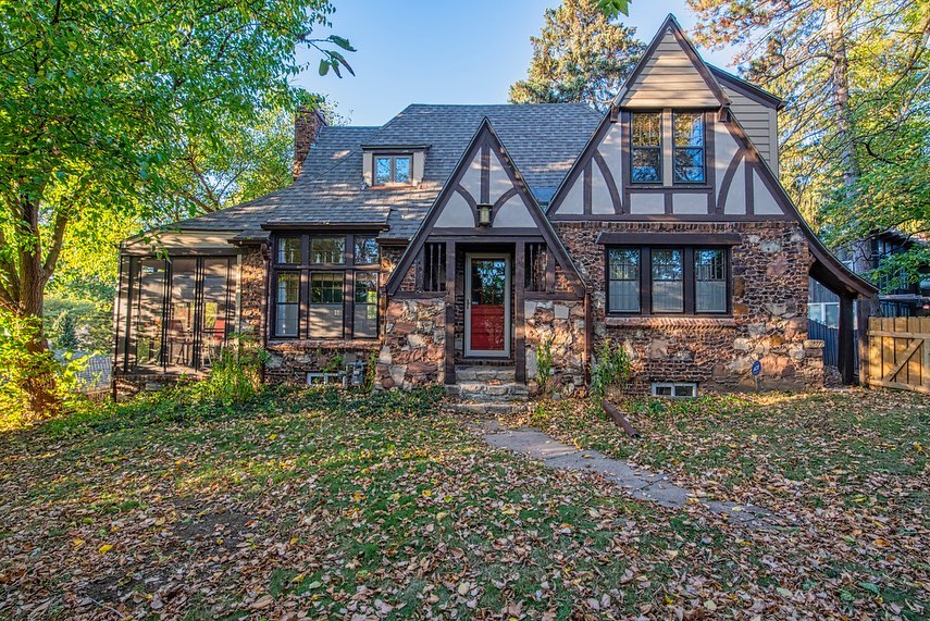 Tudor Style Home in Dundee, Omaha. Photo by Instagram user @milfordrealestate
