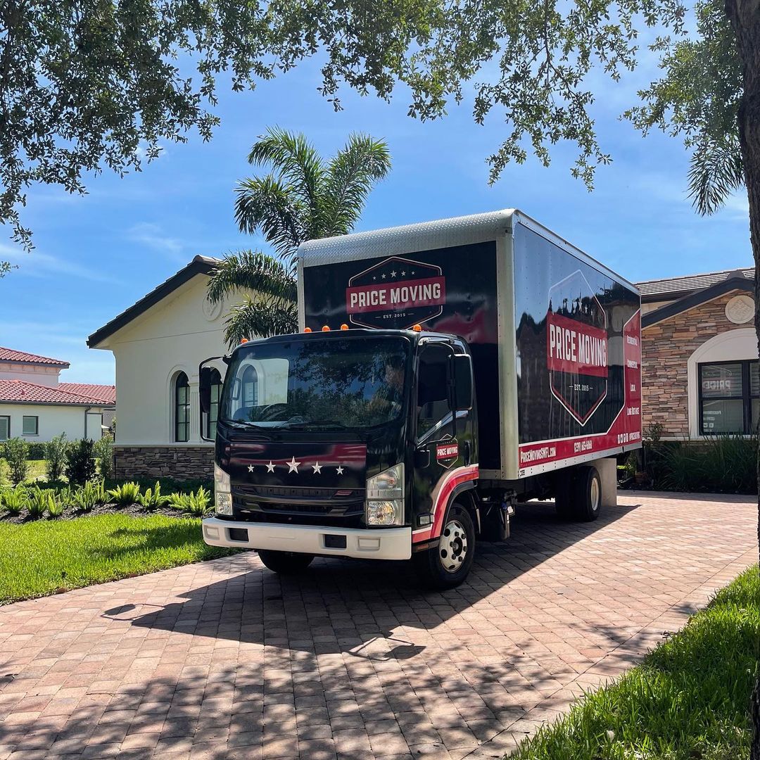 Moving Truck Parked in a Driveway. Photo by Instagram user @pricemoving