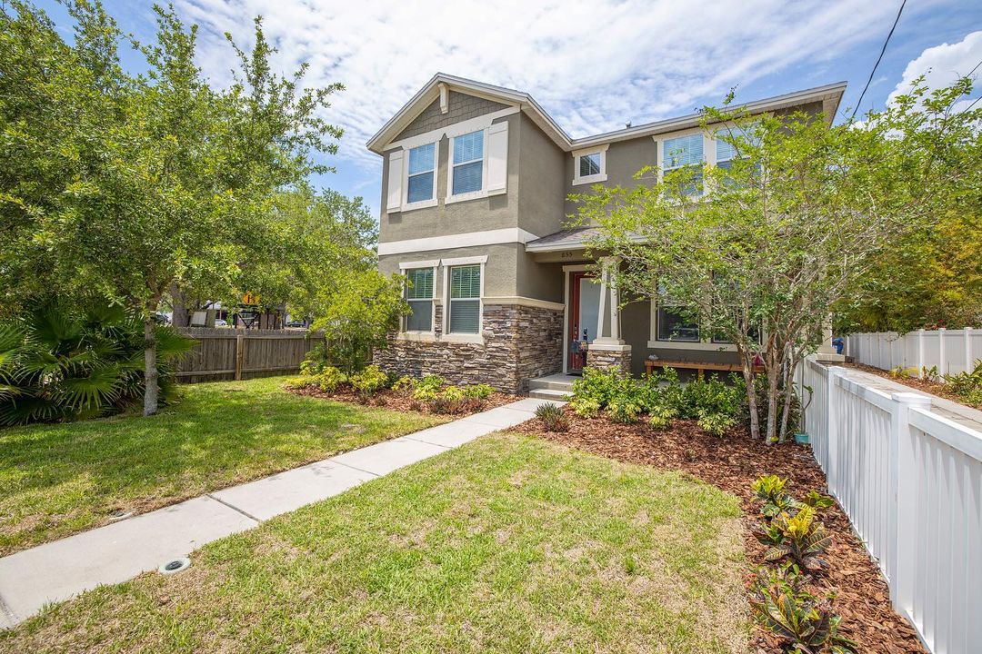 Modern Single-Family Home in Historic Uptown, St Petersburg, FL. Photo by Instagram user @spitzerrutland