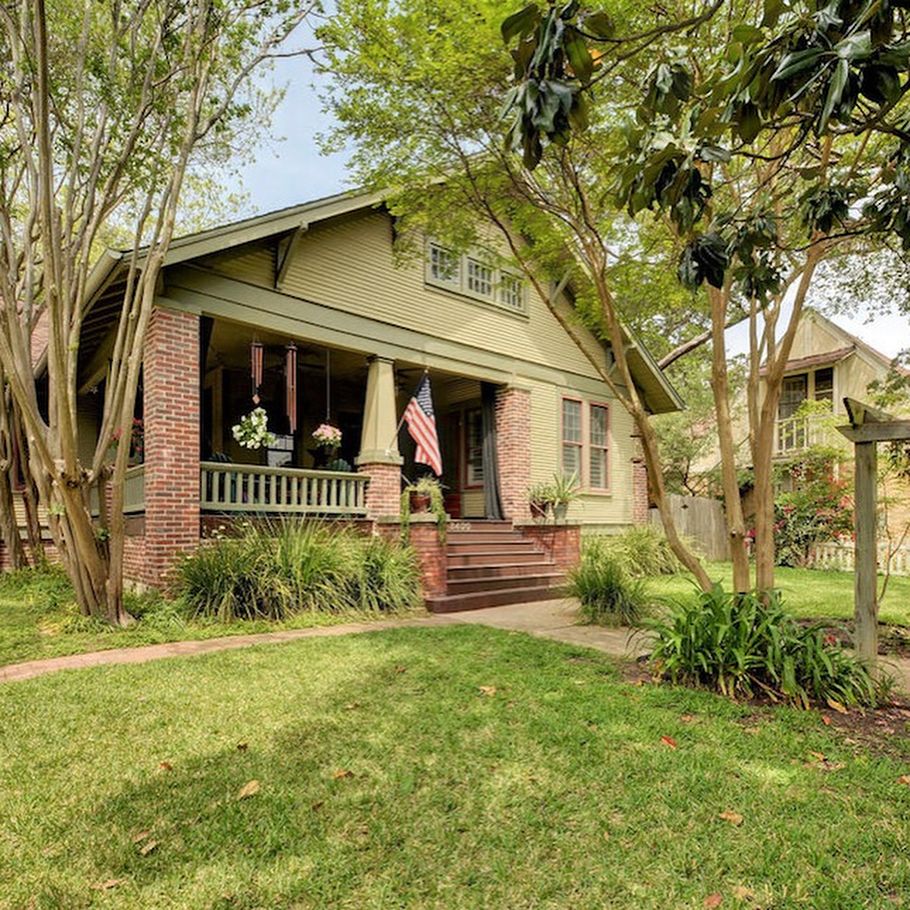 Single-Family Craftsman-Style Home in North University, Austin. Photo by Instagram user @seedaustin