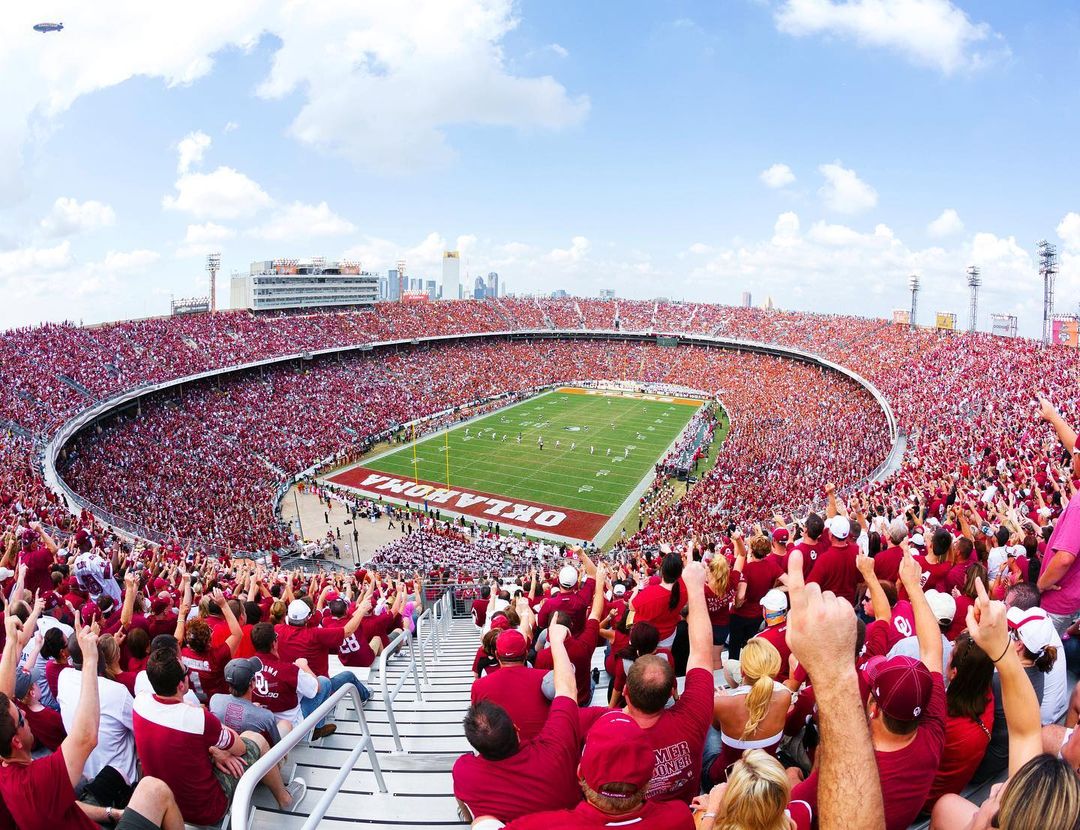 Filled Stadium at an Oklahoma Sooners Game. Photo by Instagram user @ou_athletics