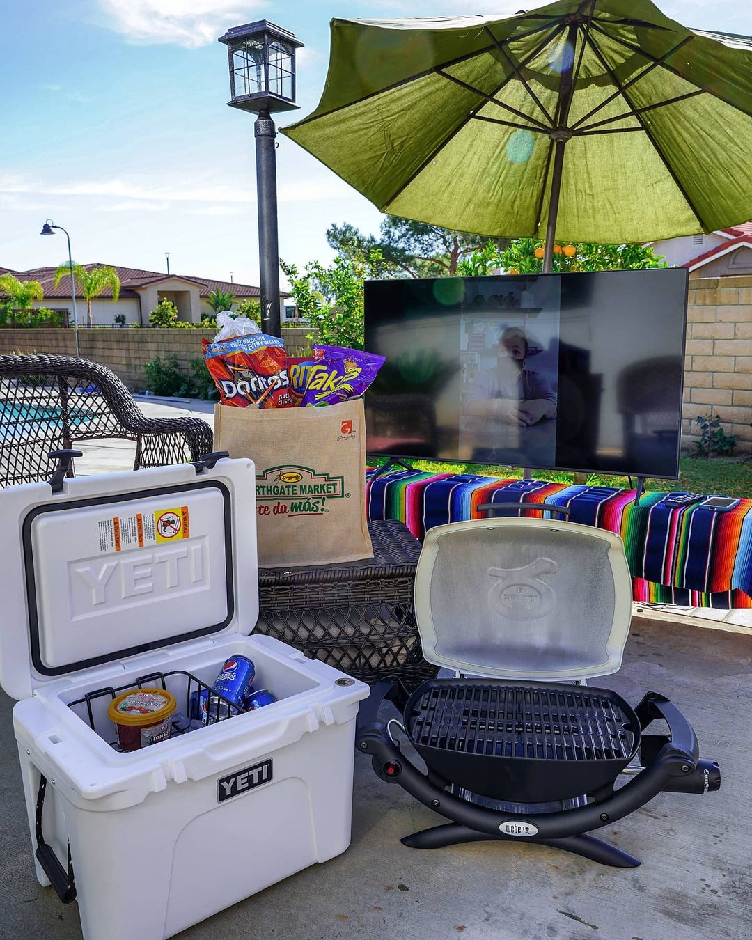Backyard Tailgate Grill and Cooler. Photo by Instagram user @lifewitherns