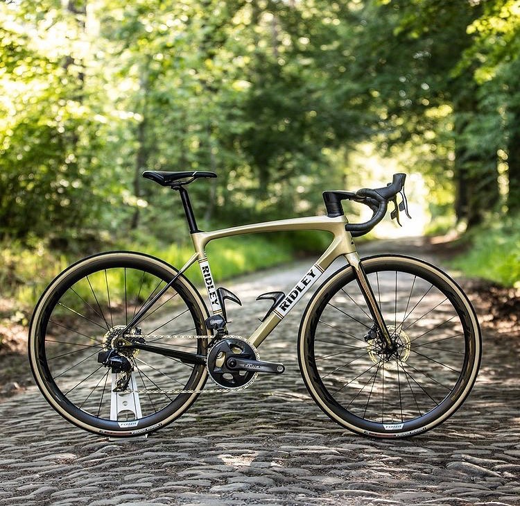 Ridley Fenix Bike on a Cobblestone Road. Photo by Instagram user @bikeslifeeverywhere
