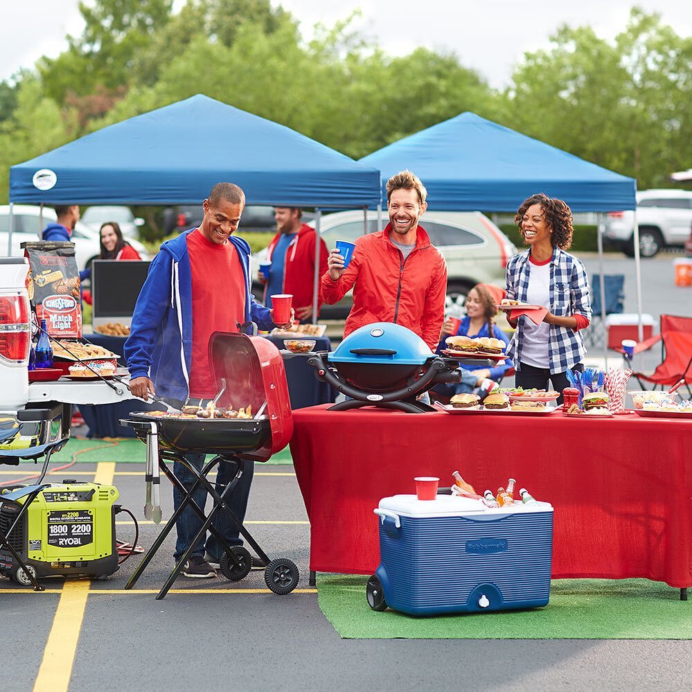 People Standing Around at a Tailgate. Photo by Instagram user @insidetailgating