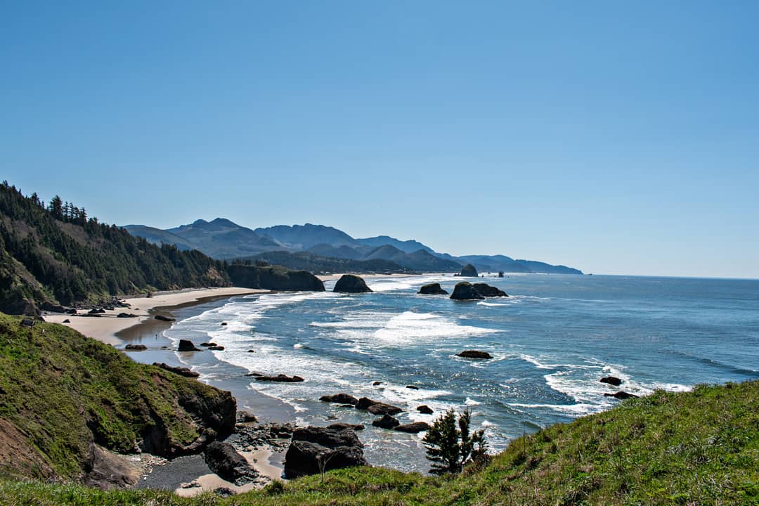 View of the Coastline in Seaside, OR. Photo by Instagram user @eleanoriclementsphotos
