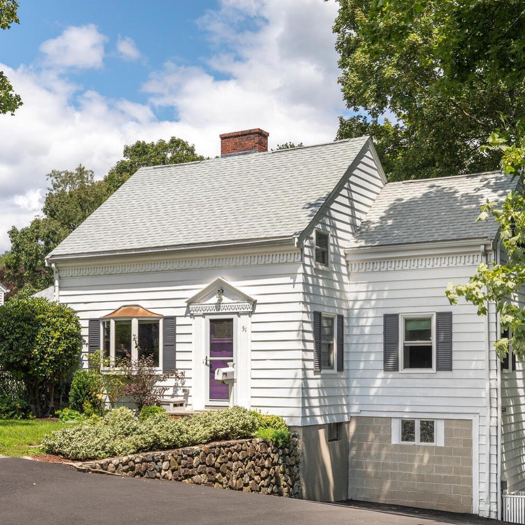 Small Single Family Home in Arlington, MA. Photo by Instagram user @hollycameronrealestatediva